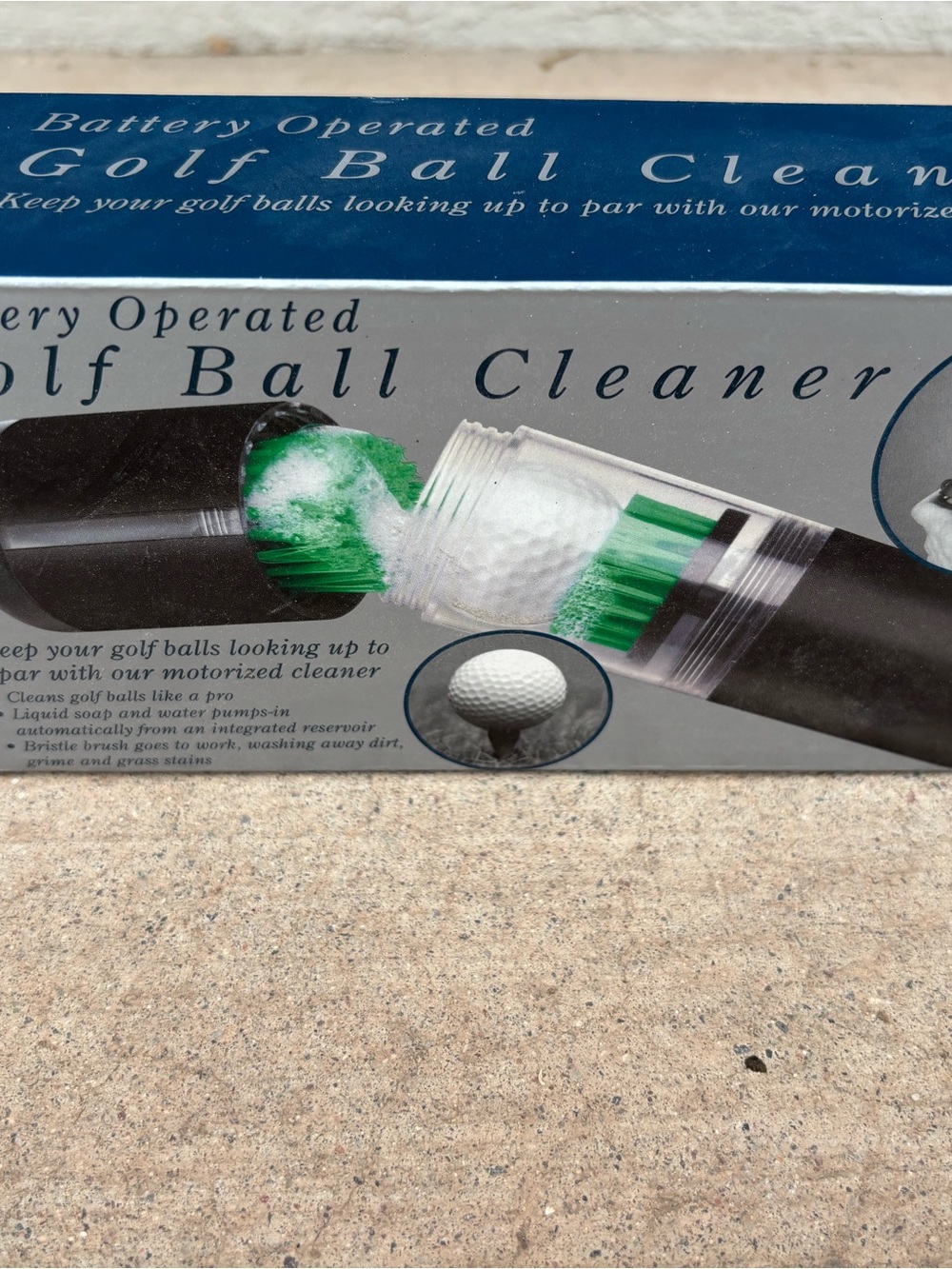 Battery Operated Golf Ball Cleaner - Green & White